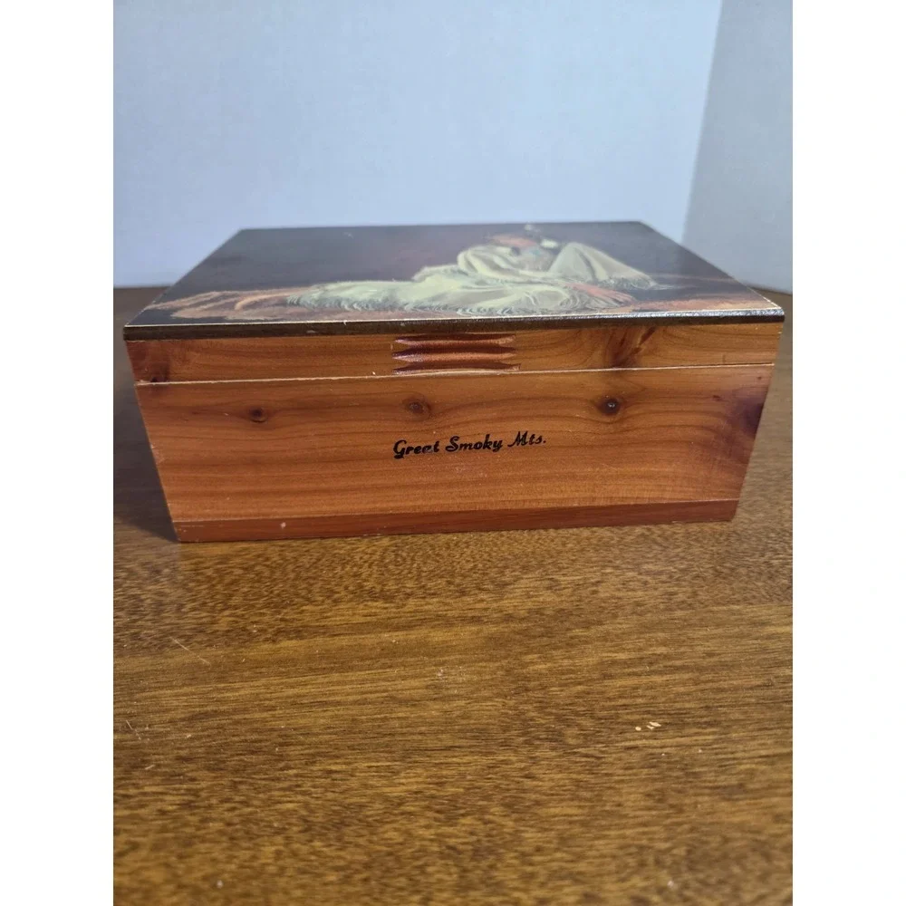 Vintage Wooden Jewelry Trinket Box Cedar Wood Keepsake Great Smoky‎ Mts